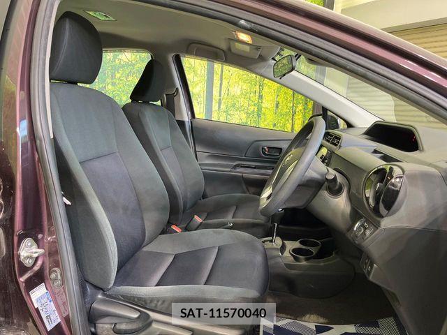 Toyota AQUA 2015-11 7214760-7