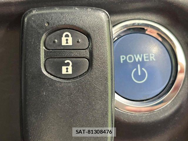 Toyota AQUA 2014-10 7214726-5
