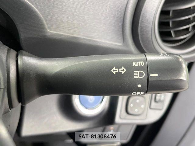 Toyota AQUA 2014-10 7214726-6
