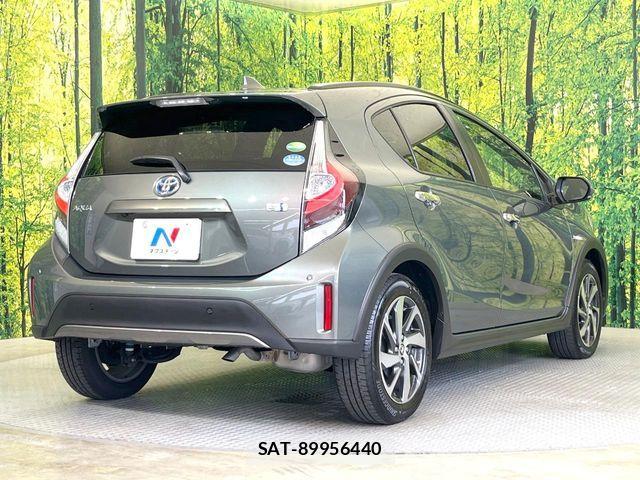 Toyota AQUA 2019-07 7214829-16