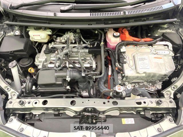 Toyota AQUA 2019-07 7214829-17