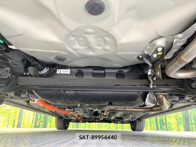 Toyota AQUA 2019-07 7214829-18