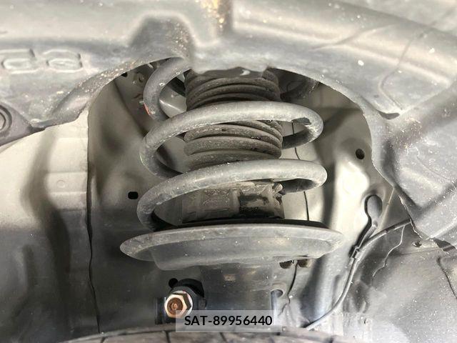 Toyota AQUA 2019-07 7214829-19