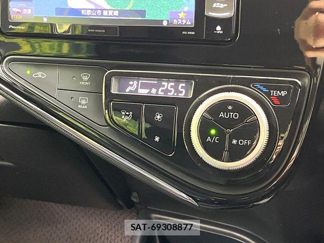 Toyota AQUA 2017-12 7214797-6