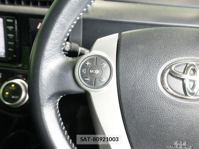 Toyota AQUA 2015-01 7214734-12