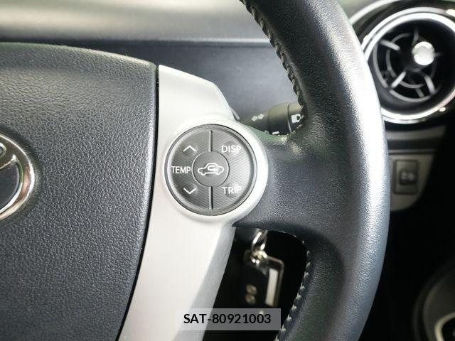 Toyota AQUA 2015-01 7214734-13