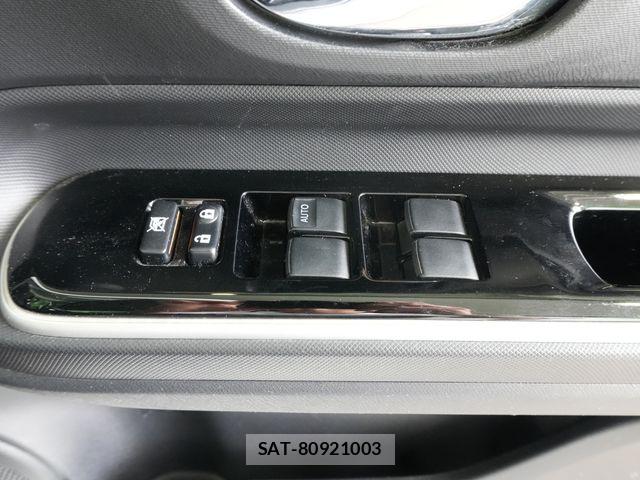 Toyota AQUA 2015-01 7214734-14