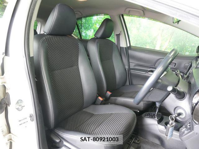 Toyota AQUA 2015-01 7214734-21