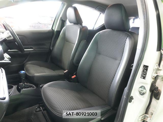 Toyota AQUA 2015-01 7214734-23