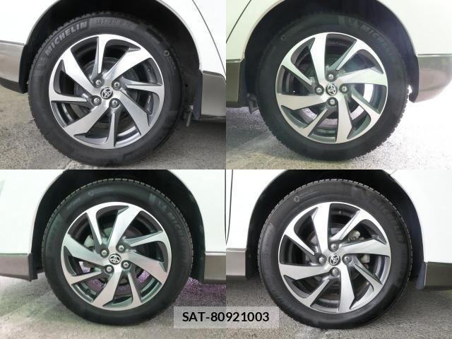 Toyota AQUA 2015-01 7214734-4