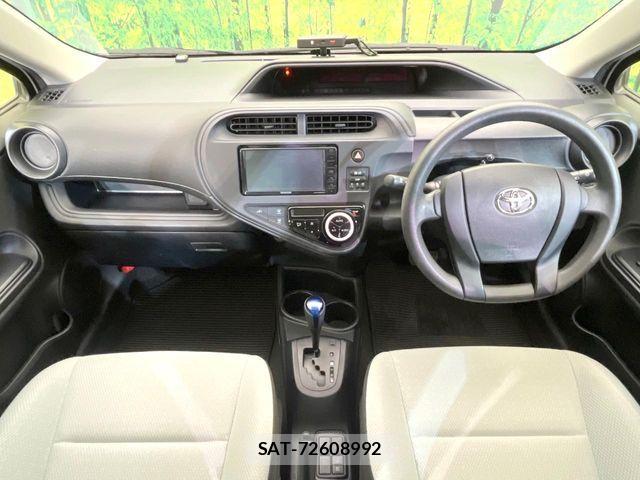 Toyota AQUA 2021-05 7214853-1