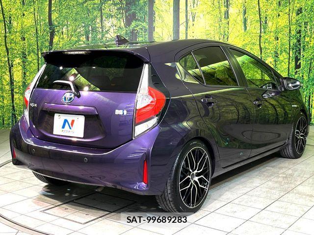 Toyota AQUA 2017-06 7214783-16