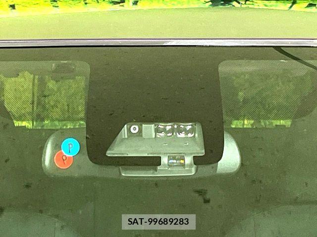 Toyota AQUA 2017-06 7214783-2