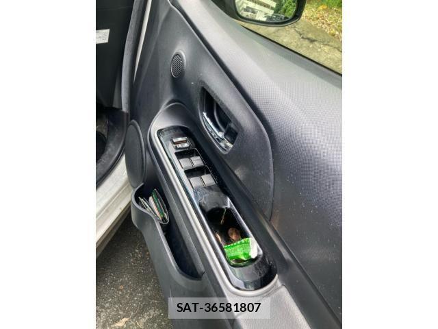 Toyota AQUA 2015-09 7214756-14