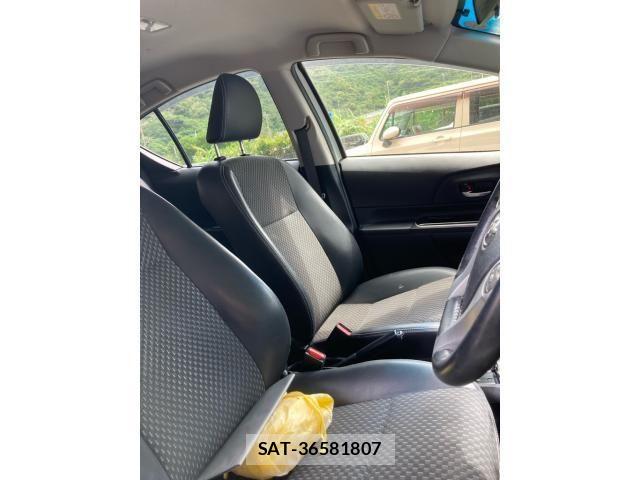 Toyota AQUA 2015-09 7214756-17