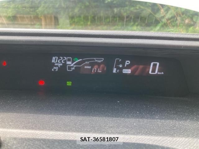 Toyota AQUA 2015-09 7214756-23