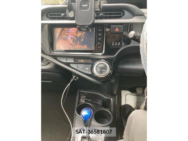 Toyota AQUA 2015-09 7214756-25