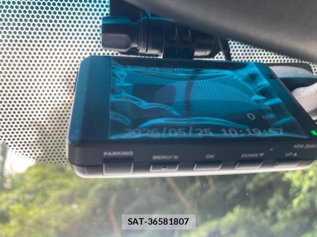 Toyota AQUA 2015-09 7214756-26