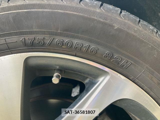 Toyota AQUA 2015-09 7214756-4