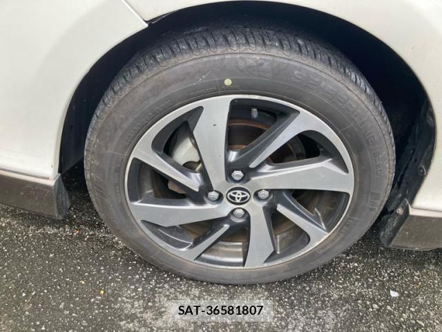 Toyota AQUA 2015-09 7214756-8