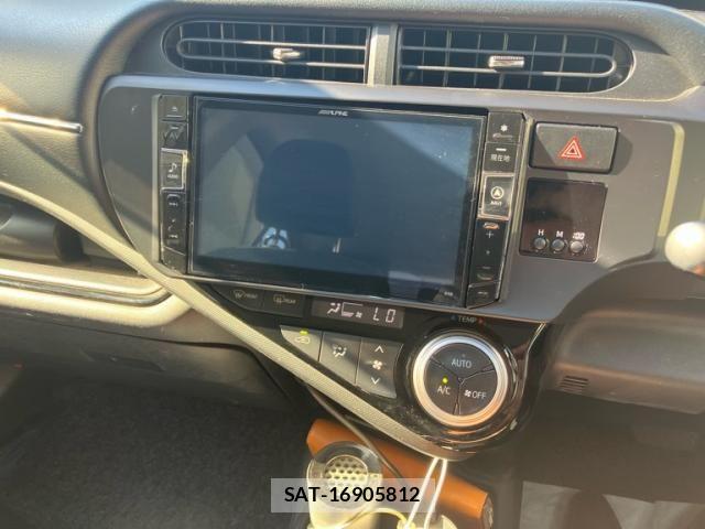 Toyota AQUA 2015-09 7214752-20
