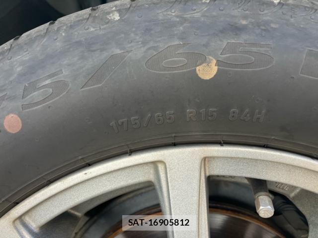 Toyota AQUA 2015-09 7214752-4