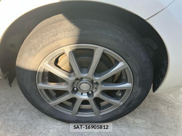 Toyota AQUA 2015-09 7214752-7