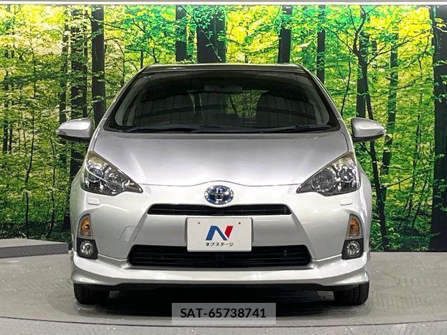 Toyota AQUA 2014-10 7214724-13