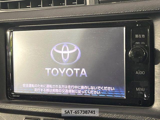 Toyota AQUA 2014-10 7214724-1