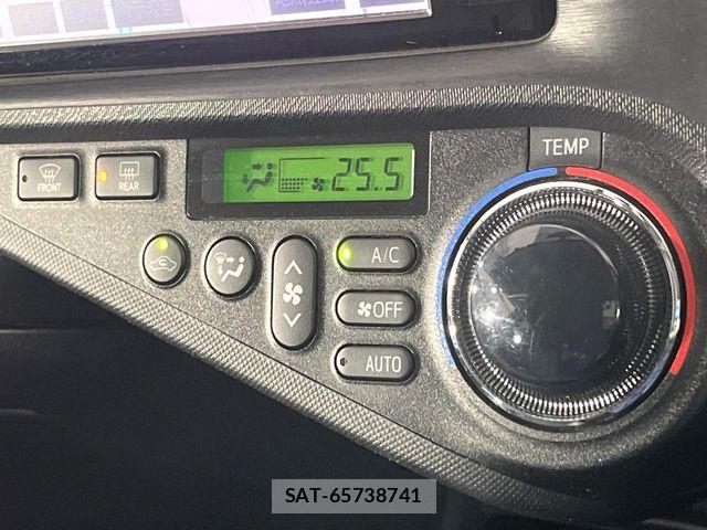 Toyota AQUA 2014-10 7214724-3
