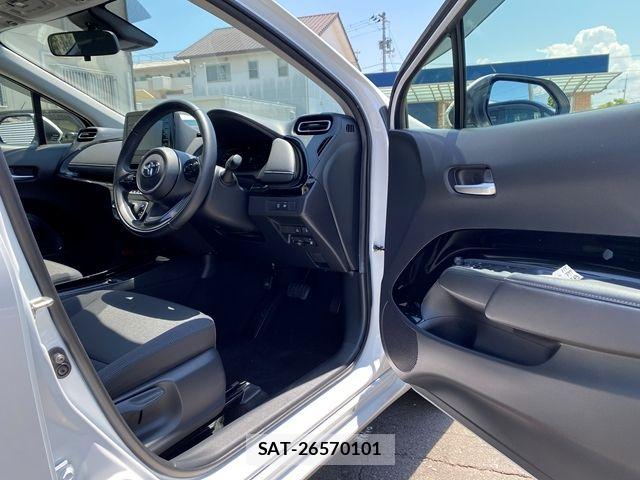 Toyota AQUA 2023-09 7214872-12