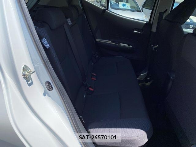 Toyota AQUA 2023-09 7214872-16