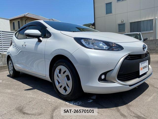 Toyota AQUA 2023-09 7214872-1