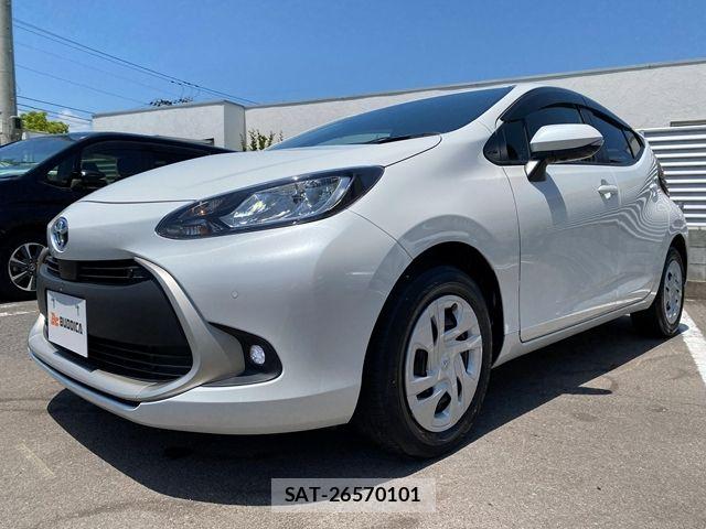 Toyota AQUA 2023-09 7214872-3