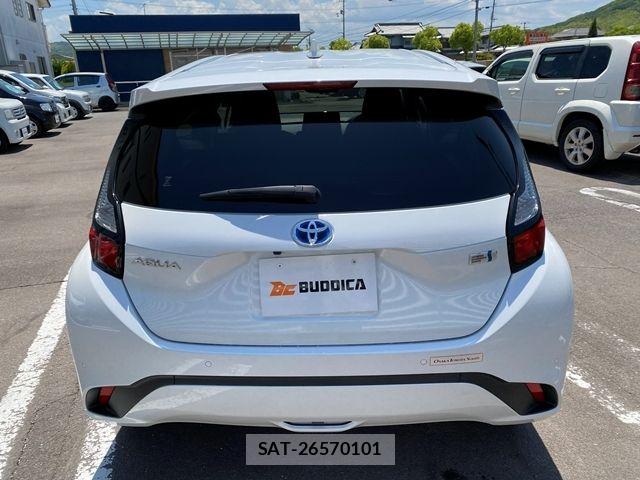 Toyota AQUA 2023-09 7214872-7