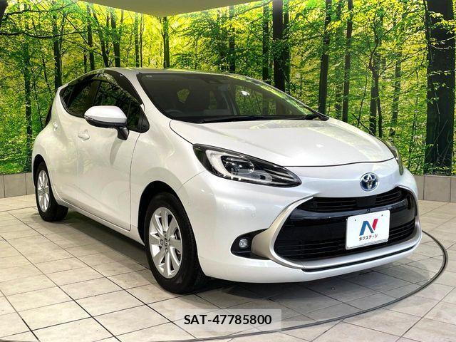 Toyota AQUA 2021-09 7214859-15