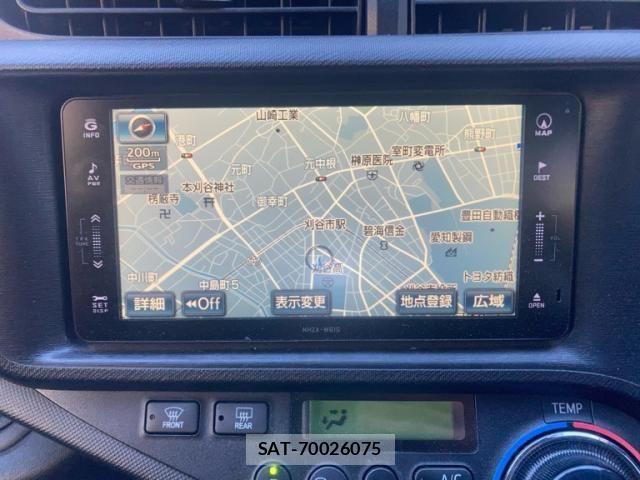 Toyota AQUA 2012-01 7214661-15