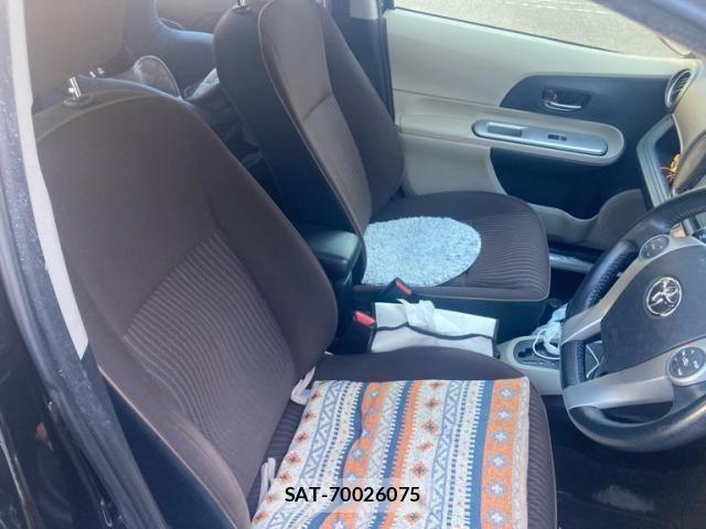 Toyota AQUA 2012-01 7214661-22