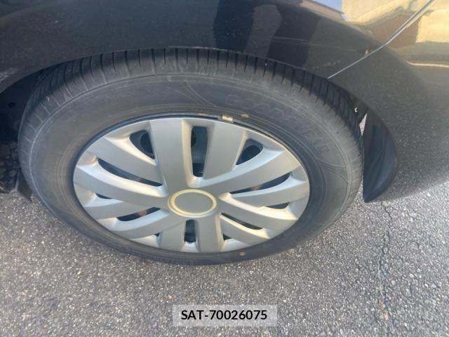 Toyota AQUA 2012-01 7214661-6