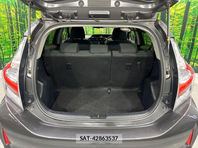 Toyota AQUA 2017-11 7214794-10
