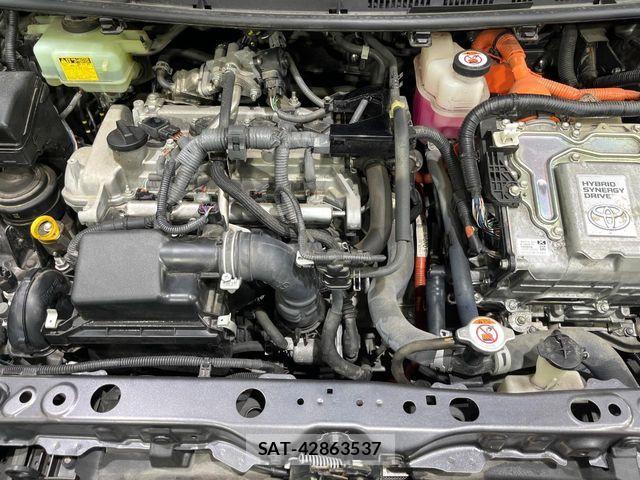 Toyota AQUA 2017-11 7214794-17