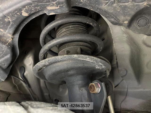 Toyota AQUA 2017-11 7214794-19
