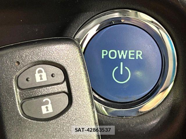 Toyota AQUA 2017-11 7214794-2