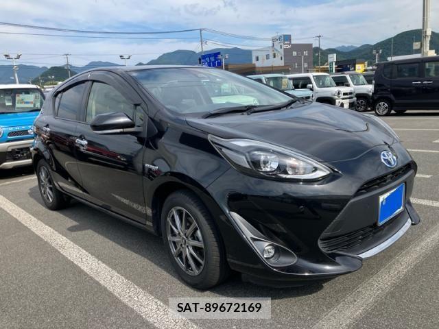 Toyota AQUA 2019-12 7214834-1