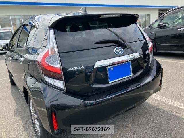 Toyota AQUA 2019-12 7214834-4