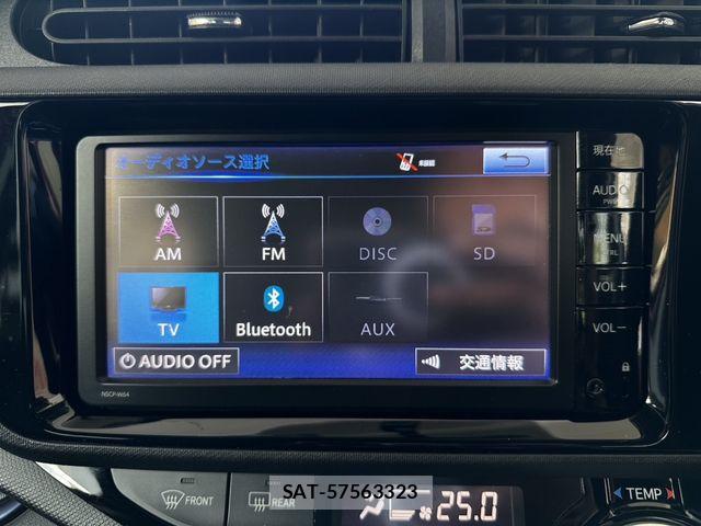 Toyota AQUA 2015-06 7214742-9