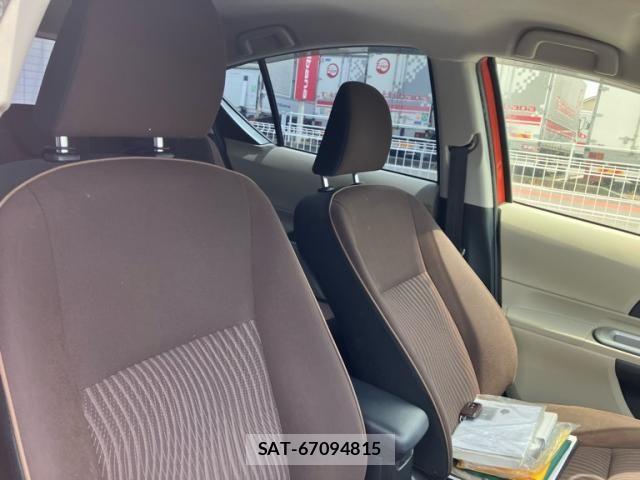 Toyota AQUA 2012-03 7214672-11