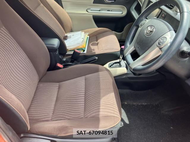 Toyota AQUA 2012-03 7214672-12