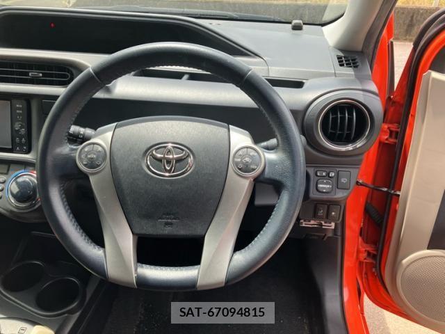 Toyota AQUA 2012-03 7214672-14