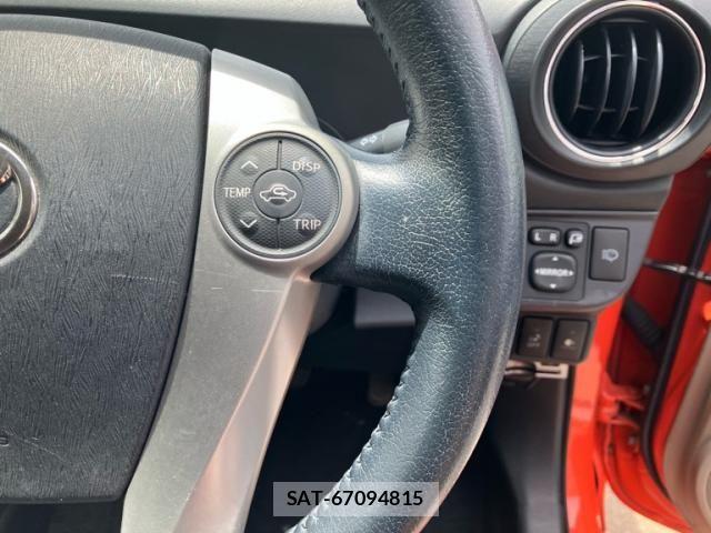 Toyota AQUA 2012-03 7214672-16